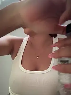 LINDA PATTY94 online show from January 2025 10:15:02 PM