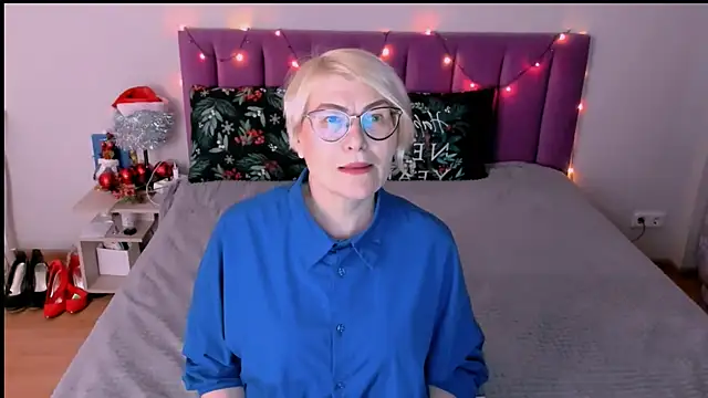 sabrinamacmarren online show from January 2026 01:24:02 PM