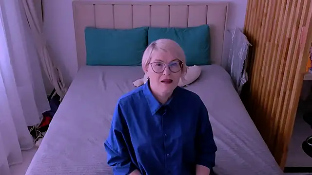 sabrinamacmarren online show from March 2026 09:35:02 AM