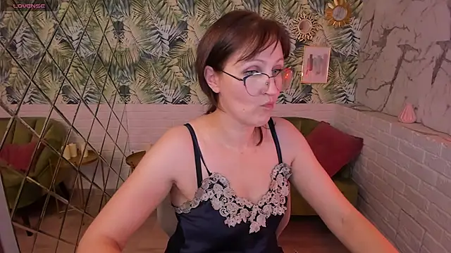 Snapshot of Paris_Cherry chatting on December 2024 11:37:01 PM Paris Cherry online show from December 2024 11:37:01 PM