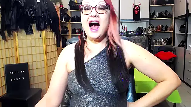 LindaDaemonX online show from January 2026 07:56:02 AM