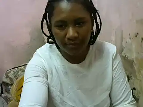 Snapshot of cutybigass chatting on February 2025 11:17:01 PM cutybigass online show from February 2025 11:17:01 PM