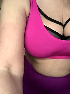 Snapshot of missjenn_x chatting on November 2025 06:46:02 AM missjenn x online show from November 2025 06:46:02 AM