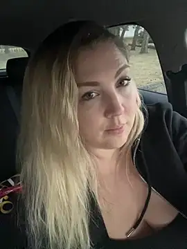 Snapshot of Anna_Alexa chatting on March 2025 04:13:02 PM Anna Alexa online show from March 2025 04:13:02 PM