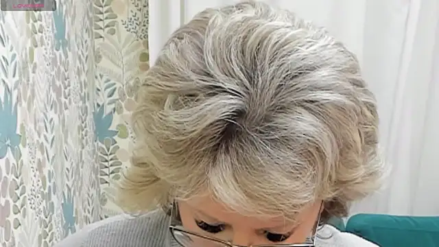 Snapshot of EvelynJoyful chatting on January 2025 05:42:01 AM EvelynJoyful online show from January 2025 05:42:01 AM