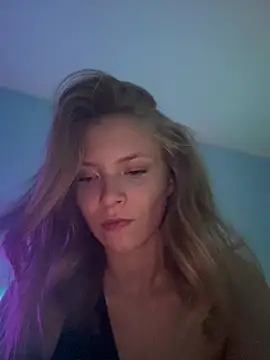 Snapshot of AnastasiaAniess chatting on January 2025 06:03:02 PM AnastasiaAniess online show from January 2025 06:03:02 PM