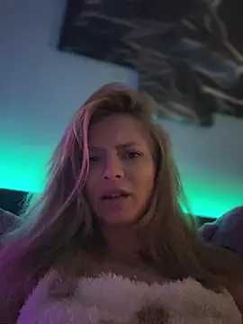 Snapshot of AnastasiaAniess chatting on February 2025 08:50:02 PM AnastasiaAniess online show from February 2025 08:50:02 PM