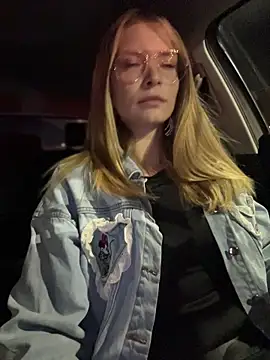 Snapshot of AnastasiaAniess chatting on October 2025 09:38:02 PM AnastasiaAniess online show from October 2025 09:38:02 PM