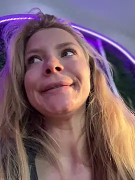 AnastasiaAniess online show from April 2026 05:22:02 PM