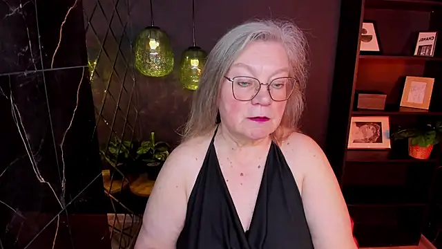 Snapshot of NataliMellow chatting on June 2026 01:02:02 PM NataliMellow online show from June 2026 01:02:02 PM