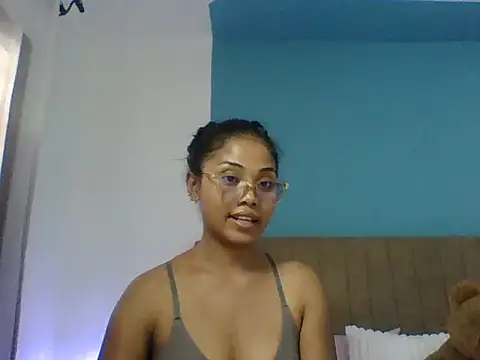 naya86 online show from February 2026 01:37:02 PM