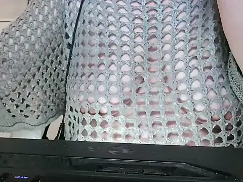 heidi60 online show from December 2024 04:47:02 PM