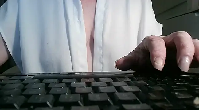 heidi60 online show from February 2025 02:32:02 PM