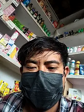 Snapshot of Yomo12345677 chatting on November 2025 06:49:01 AM Yomo12345677 online show from November 2025 06:49:01 AM