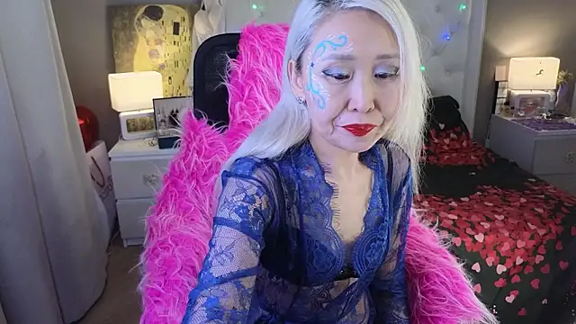 RoxalanaStar online show from February 2026 08:09:01 PM