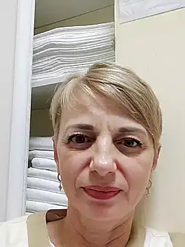 Snapshot of MindiGraceful chatting on September 2025 10:18:02 AM MindiGraceful online show from September 2025 10:18:02 AM