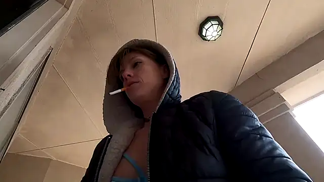 Snapshot of TheDaisyChaos chatting on January 2025 06:44:01 PM TheDaisyChaos online show from January 2025 06:44:01 PM