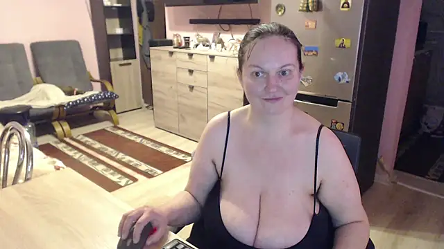 BustyLadyAlma online show from March 2025 05:28:02 AM