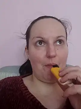 BustyLadyAlma online show from April 2026 06:46:01 AM