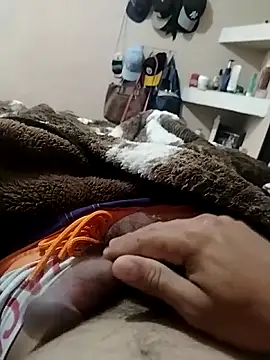 Snapshot of esefrank chatting on February 2026 03:57:01 PM esefrank online show from February 2026 03:57:01 PM