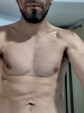 wolf113r online show from April 2026 10:37:02 PM