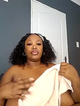 Snapshot of SWEETDOLLY29XX chatting on April 2026 08:18:01 AM SWEETDOLLY29XX online show from April 2026 08:18:01 AM