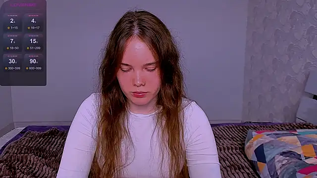 Snapshot of Janie_JJ_Curvie chatting on May 2026 04:18:02 AM Janie JJ Curvie online show from May 2026 04:18:02 AM