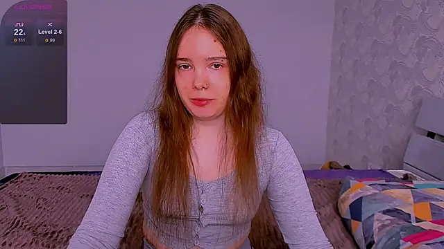 Snapshot of Janie_JJ_Curvie chatting on May 2026 02:07:02 AM Janie JJ Curvie online show from May 2026 02:07:02 AM