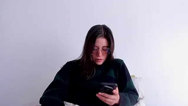 HazelKush online show from December 2025 02:02:02 PM