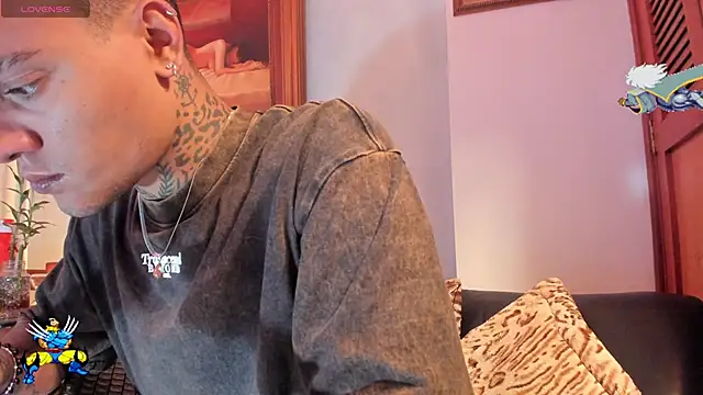 ImDominike online show from November 2025 06:27:01 AM