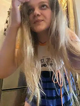 -MimmiLissa- online show from April 2026 04:30:02 PM