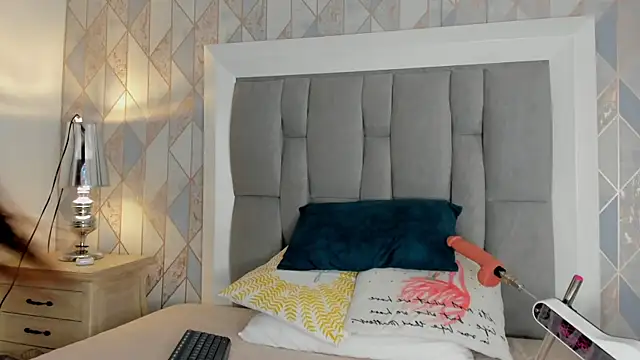 Princsgirl  online show from February 2026 06:22:02 PM