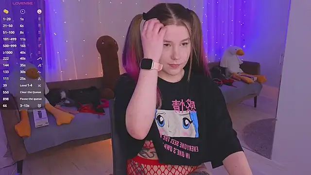 Snapshot of Mira_Falls chatting on March 2026 06:03:02 AM Mira Falls online show from March 2026 06:03:02 AM