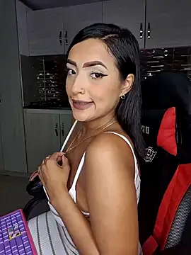 Snapshot of Shantal_Lovee chatting on December 2024 12:07:01 AM Shantal Lovee online show from December 2024 12:07:01 AM