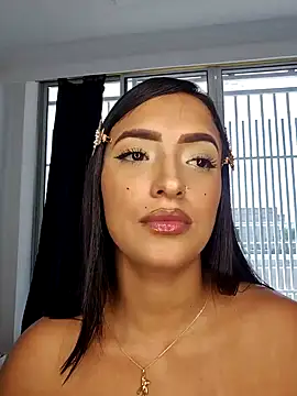 Snapshot of Shantal_Lovee chatting on December 2024 07:11:01 PM Shantal Lovee online show from December 2024 07:11:01 PM
