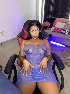 Snapshot of Shantal_Lovee chatting on January 2025 03:58:01 PM Shantal Lovee online show from January 2025 03:58:01 PM