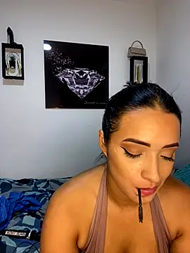 Shantal Lovee online show from October 2025 11:12:02 PM