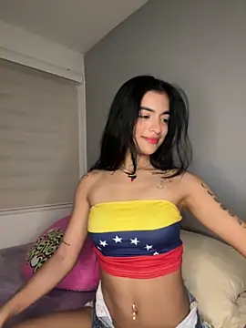 Snapshot of Sammy_pink chatting on May 2026 12:05:01 AM Sammy pink online show from May 2026 12:05:01 AM