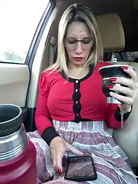 Gatitacarlita online show from December 2024 10:01:02 AM