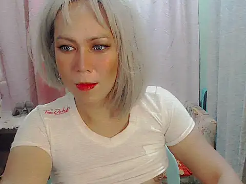 Snapshot of shanecummer chatting on May 2026 01:40:01 PM shanecummer online show from May 2026 01:40:01 PM