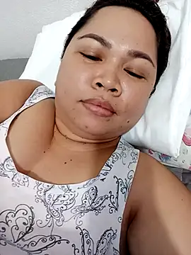 XXLorie 02 online show from October 2025 02:03:02 AM