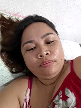 XXLorie 02 online show from January 2026 12:54:01 PM