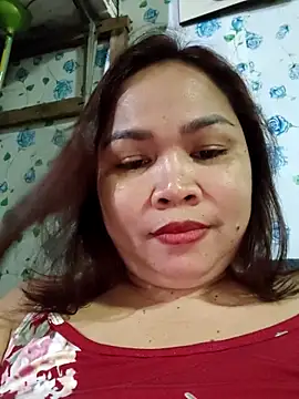 XXLorie 02 online show from March 2026 12:34:01 PM