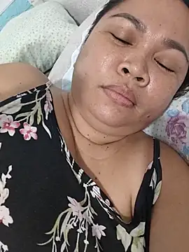 XXLorie 02 online show from June 2026 07:38:02 PM