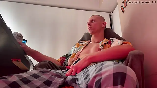 Snapshot of vladdymeow chatting on October 2025 12:47:02 AM vladdymeow online show from October 2025 12:47:02 AM