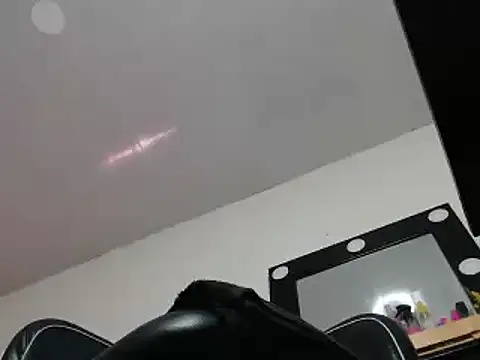 Snapshot of vittoriaromano chatting on January 2025 02:35:02 AM vittoriaromano online show from January 2025 02:35:02 AM