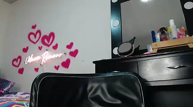 Snapshot of vittoriaromano chatting on March 2025 12:58:02 AM vittoriaromano online show from March 2025 12:58:02 AM