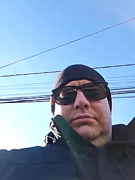 Andrew1900529 online show from December 2024 08:34:02 AM