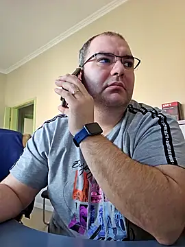 Andrew1900529 online show from February 2025 10:50:02 AM