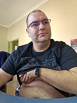 Andrew1900529 online show from February 2025 12:03:02 PM